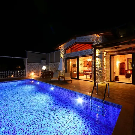 Selen Kalkan